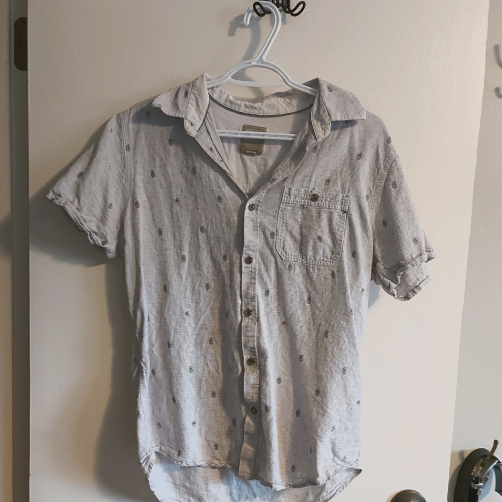 Pineapple Button-up